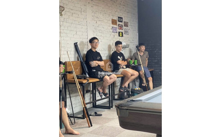 NHƯỢNG CLB BI A CHÂN ĐẾ CHUNG CƯ PHẠM VĂN ĐỒNG