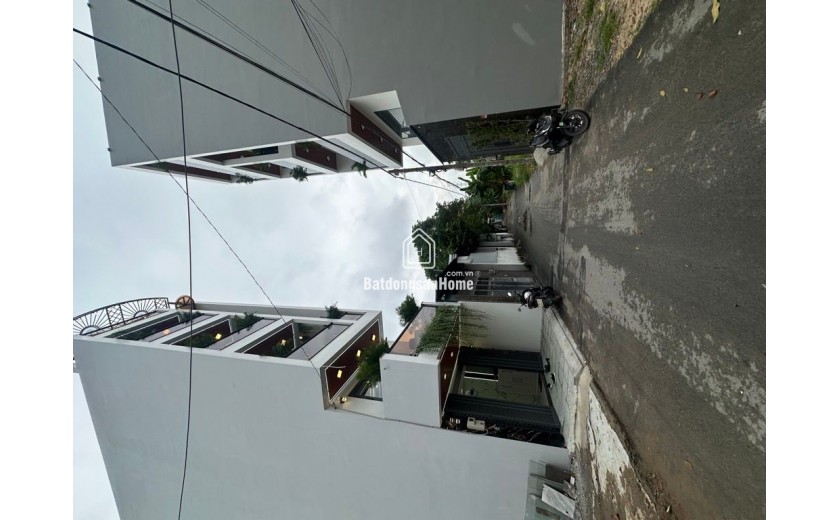 Bán nhà Hxh Tân chánh hiêp q12 98m 5 tầng mới tinh 8,3 tỷ