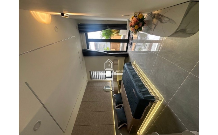 Bán nhà Hxh Tân chánh hiêp q12 98m 5 tầng mới tinh 8,3 tỷ