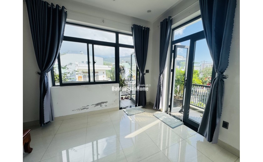 Bán villa mini lô góc Lộc Phước 1 Sơn Trà 99m2 giá 12,7 tỷ kề biển kề núi