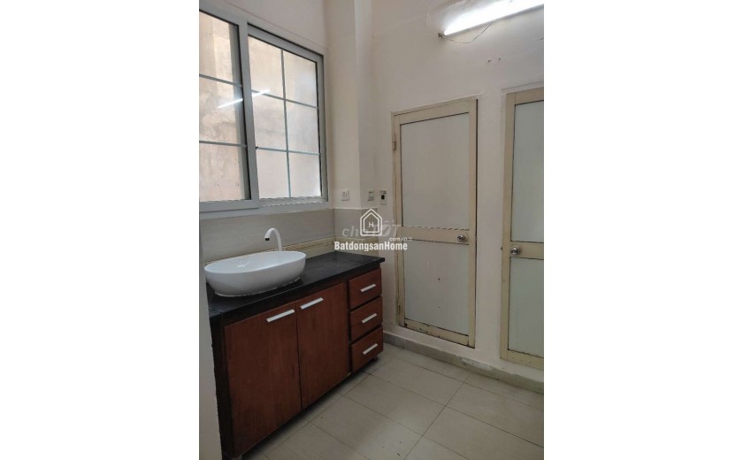 CHO THUÊ NGUYÊN CĂN LẦU 1 MẶT TIỀN ĐƯỜNG NGHĨA THỤC – PHƯỜNG 5, QUẬN 5, TP. HCM