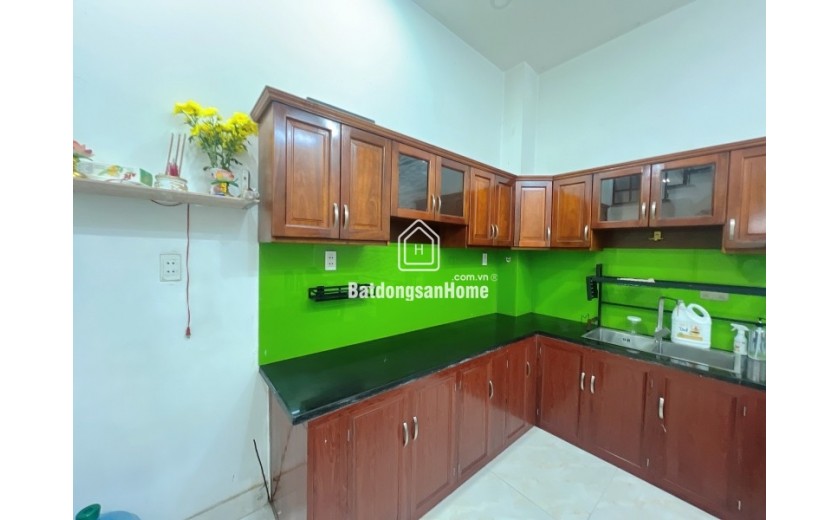 Bán nhà 4 tầng, 4 PN, 4 WC, 52m2 tại Hiệp Bình Chánh,Thủ Đức, giá 6,6 tỷ, Sổ Hồng, đường Số 50. LH 0933125879.