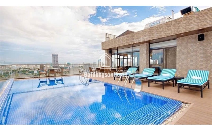 Bán khách sạn cao cấp gần biển Mỹ Khê, doanh thu ổn định, 201m2, 13 tầng, chỉ 80 tỷ