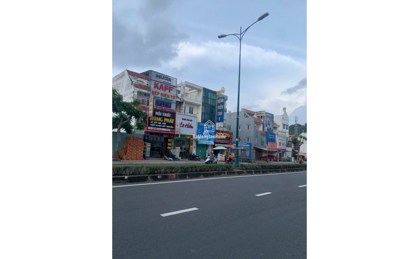 CHO THUÊ NHÀ NGUYÊN CĂN – MẶT BẰNG ĐƯỜNG LÊ VĂN VIỆT (Q.9 CŨ)
Vị trí đắc địa – Đối diện Vila Hill