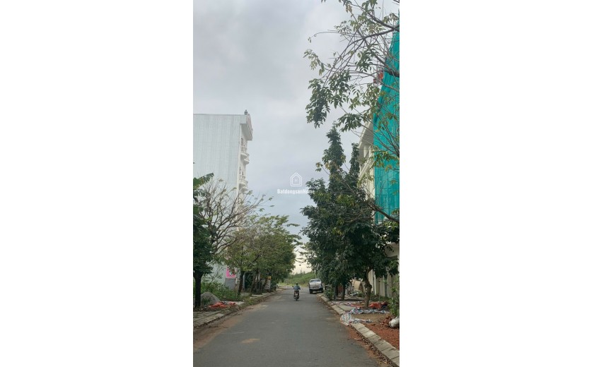 Bán đất KĐT Hòa Quý đường Trần Quý Kiên vị trí đẹp, 120m2, chỉ 5,5 tỷ