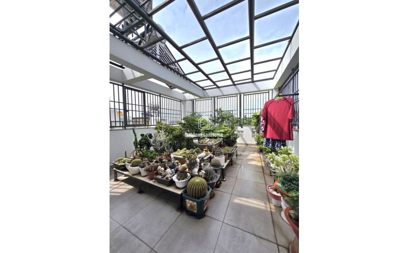 Bán nhà đường Man Thiện, Tăng Nhơn Phú A, Q9, Thủ Đức, TP HCM , DT 72m2, 4 tầng . Giá 9.8 tỷ.