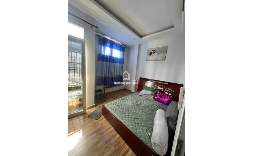 Bán nhà 3 tầng đường số 182, Tăng Nhơn Phú A, Q.9, Thủ Đức, TP HCM. DT 50m2, sổ hồng, giá 5,6 tỷ.