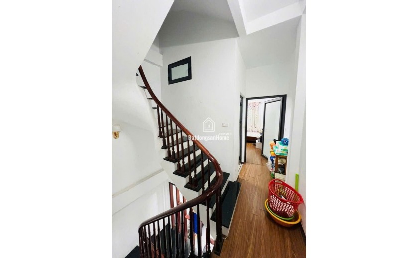 Cần Tiền BánNhà Đẹp Ô TÔ Đỗ Cổng, 50 met * 4 Tầng. Nhỉnh 8 Tỷ – Gần Đại Mỗ LH 0972078667