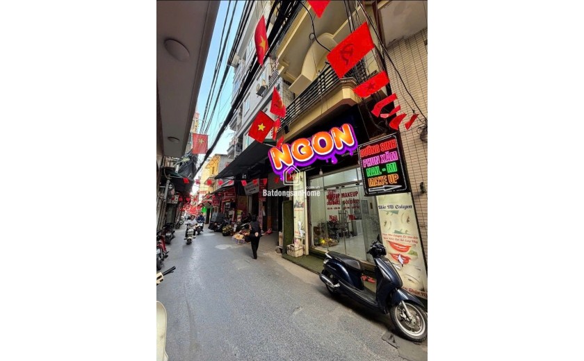 Cực Hiếm Nhà đẹp Mễ Trì full nội thất – Gần phố, giá tốt 7,x Tỷ LH 0972•078•667