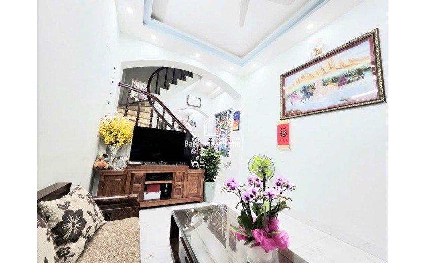 Cực Hiếm Nhà đẹp Mễ Trì full nội thất – Gần phố, giá tốt 7,x Tỷ LH 0972•078•667