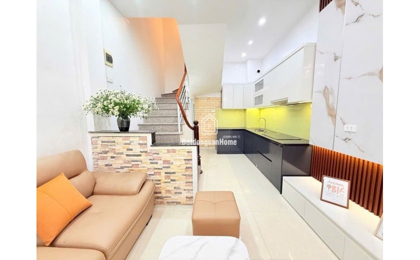 BánNhà Đẹp Ô TÔ Đỗ Gần,  Chỉ 6,95 Tỷ – Nhà Dân Xây. Tại Mễ Trì Alo 0972.078.667