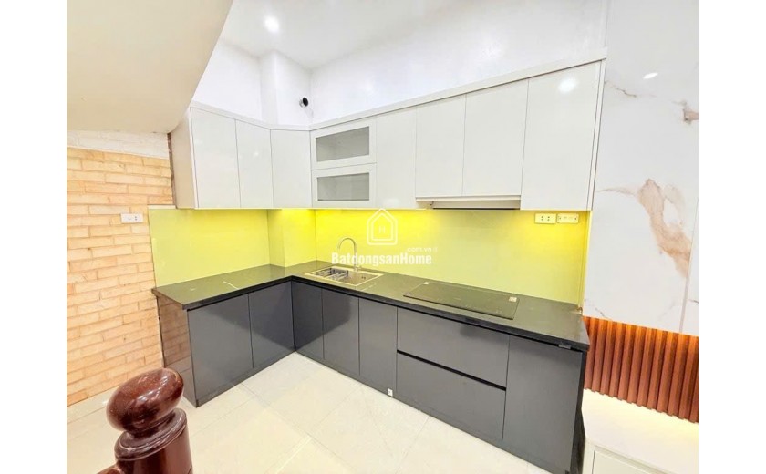 Chính Chủ BánNgôi Nhà Đẹp Ô TÔ Đỗ Gần,  Chỉ 6,95 Tỷ – Nhà Dân Xây. Gần Mễ Trì Alo 0972 078 667