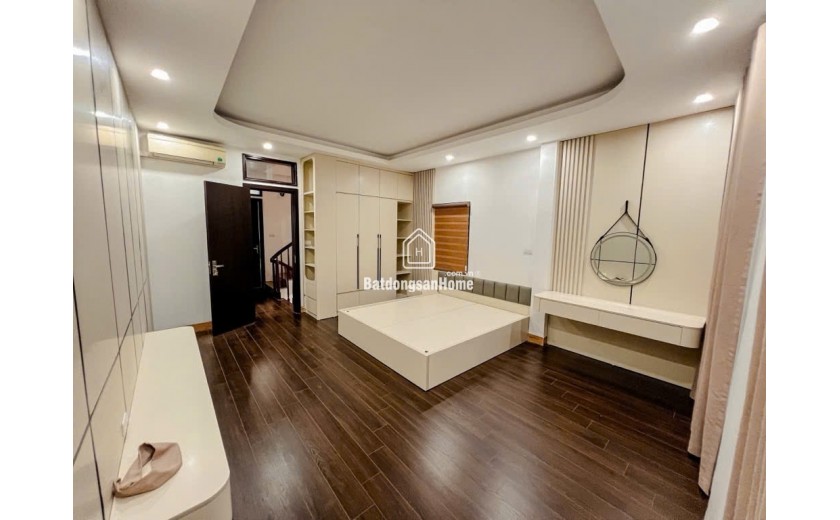 BánNhà Đẹp Ô TÔ Đỗ Cổng, 50  met * 4 Tầng. Nhỉnh 10 Tỷ – Ở Phố Trung Văn LH 0972078667