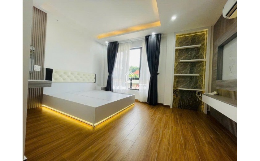 Chính Chủ BánNhà Đẹp Ô Tô đỗ cửa 5 Tầng Thang Máy – Gần Tố Hữu 9,25 Tỷ SĐT 0972 078 667