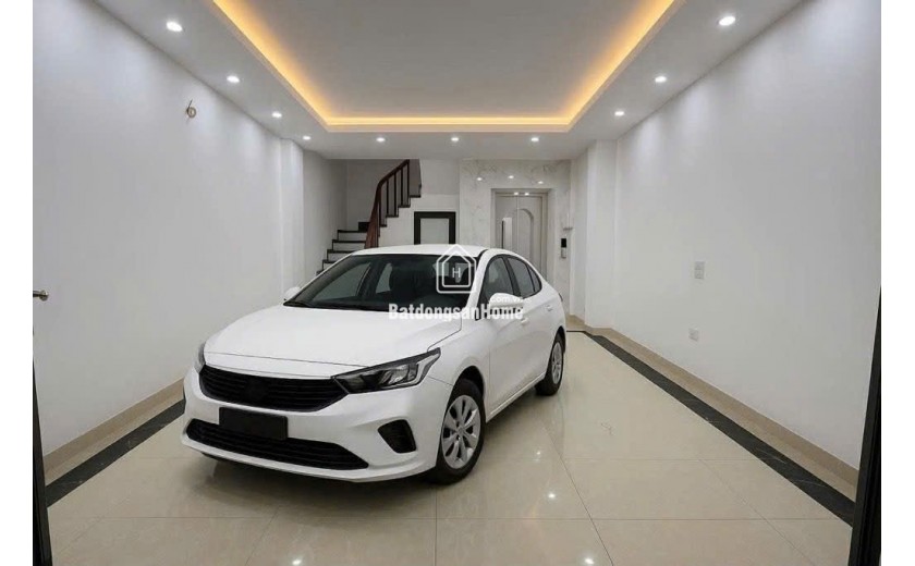 Chính Chủ BánNgôi Nhà Đẹp Ô Tô đỗ cửa Thang Máy Xịn – Gần Phùng Khoang Trung Văn 9,25 Tỷ LH 0972 078 667