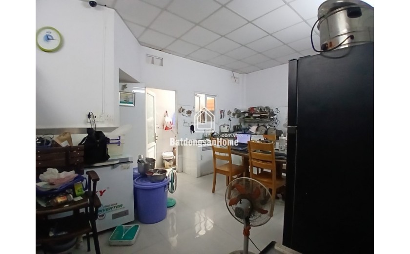 Bán nhà đường 359, Phước Long B, Q.9, TP HCM. DT 98m2, 2 tầng, 3PN. Sổ hồng riêng, giá 7,05 tỷ.