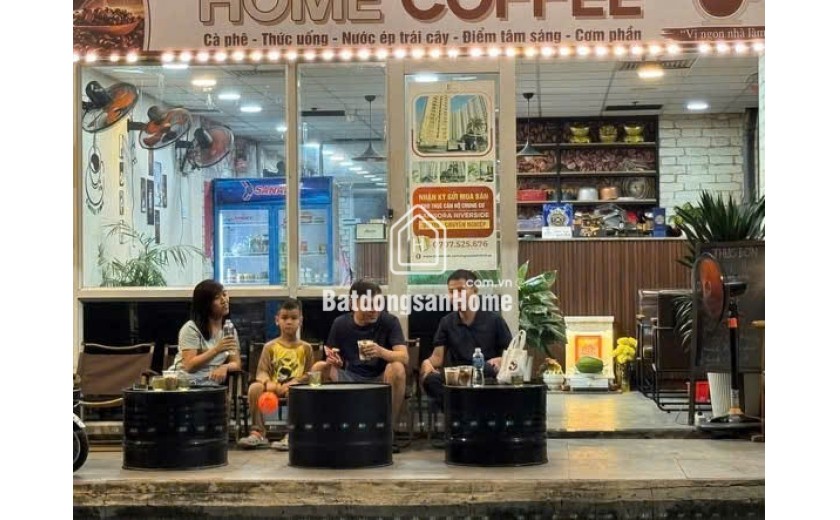 Do Em bận công việc không kinh doanh tiếp được nên sang lại quán CF