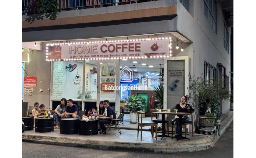 Do Em bận công việc không kinh doanh tiếp được nên sang lại quán CF