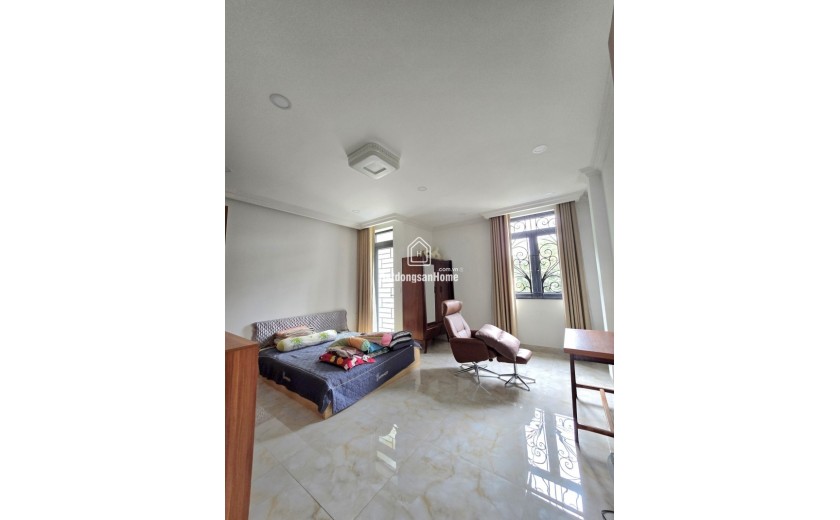 Bán nhà đường Man Thiện, Tăng Nhơn Phú A, Q9, Thủ Đức, TP HCM , DT 72m2, 4 tầng . Giá 9.8 tỷ.