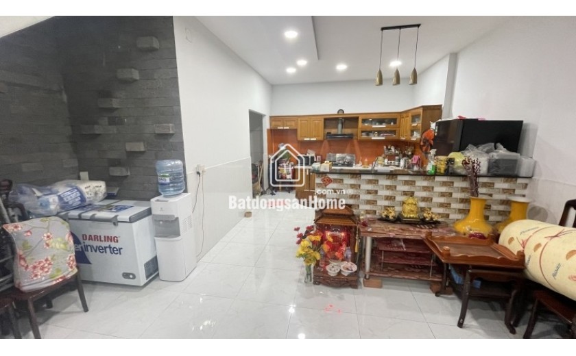 Bán nhà  Hiệp Bình Chánh, đường Số 9, Thủ Đức, TP HCM. DT 5x18m, 3 tầng, 3PN, SH, 8.7 tỷ.