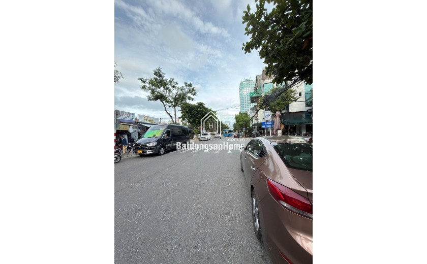 Bán lô đất 109m2 Triệu Việt Vương, gần Mường Thanh và cầu Tình Yêu, vị trí kinh doanh tốt