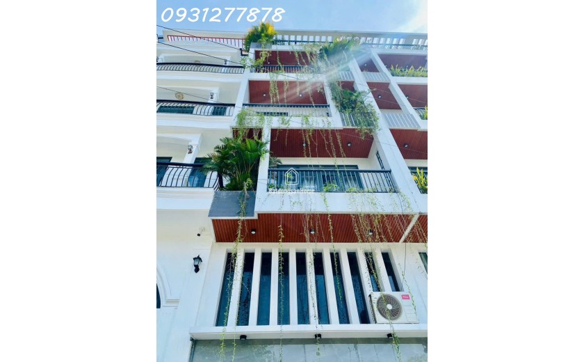 PHẨM XE HƠI NGỦ THANG MÁY XỊN XÒ TRONG NHÀ PHÂN KHÚC  TREN 7 TỎI