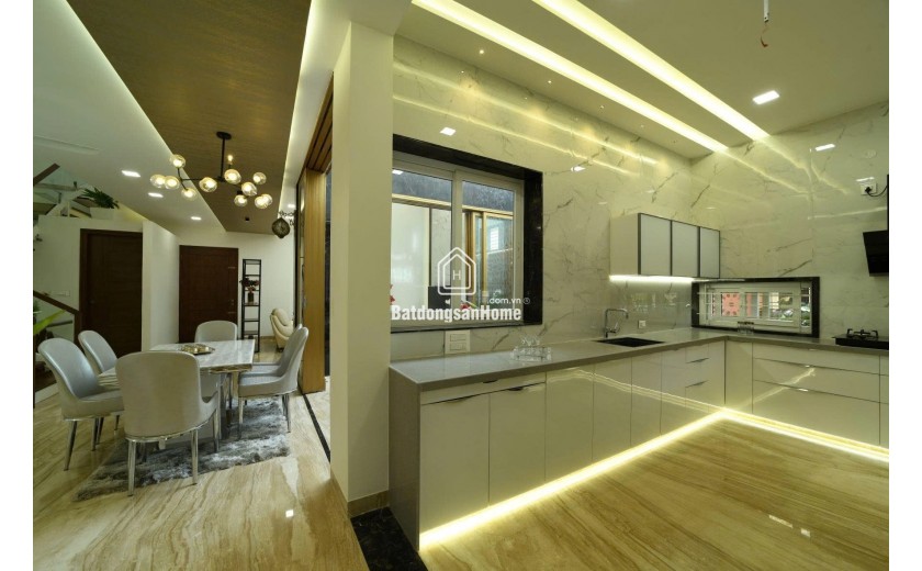 Vip!Mặt phố Ngọc Thuỵ,đường 4 làn ô tô tránh,60M,8 tầng,MT 4.5M,KD đỉnh, vỉa hè,,hơn 27 tỷ