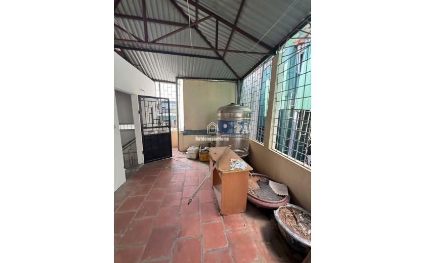 CHÍNH CHỦ BÁN NHÀ HAI BÀ TRƯNG TRẦN KHÁT TRÂN  5 TẦNG 3 NGỦ GIÁ 7.x TỶ  Sổ đỏ pháp lý chuẩn ( Có Thương Lượng )