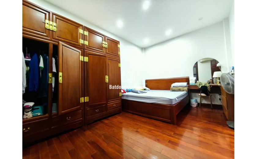 BÁN NHÀ KHU ĐÔ THỊ ĐẠI KIM, PHÂN LÔ, ÔTÔ TRÁNH- KD, VP, 60 M2, MẶT TIỀN 5,5 M, GIÁ 28,5  TỶ.