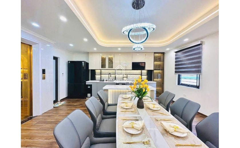 NHÀ ĐẸP THỊNH QUANG - 7 TẦNG THANG MÁY - FULL NỘI THẤT - 40m2 mt 5.5m Giá 15.2 tỷ