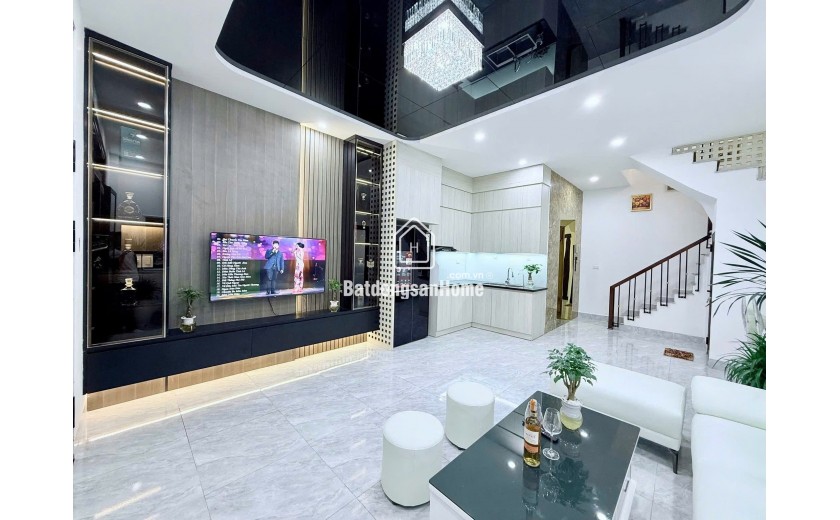 LÊ TRỌNG TẤN LÔ GÓC  NGÕ THÔNG, THANG MÁY Dt 41m2 6 tầng mt 5m Giá 14.2 tỷ