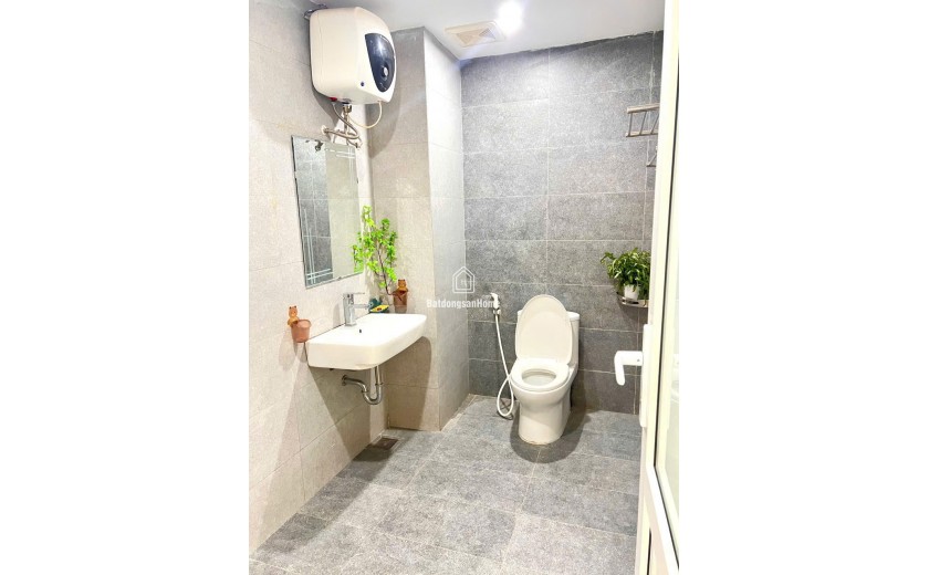 Chính chủ cần chuyển nhượng căn hộ tại khu nhà ở cán bộ Bộ Công An – 79 Thanh Đàm, phường Vĩnh Hưng.