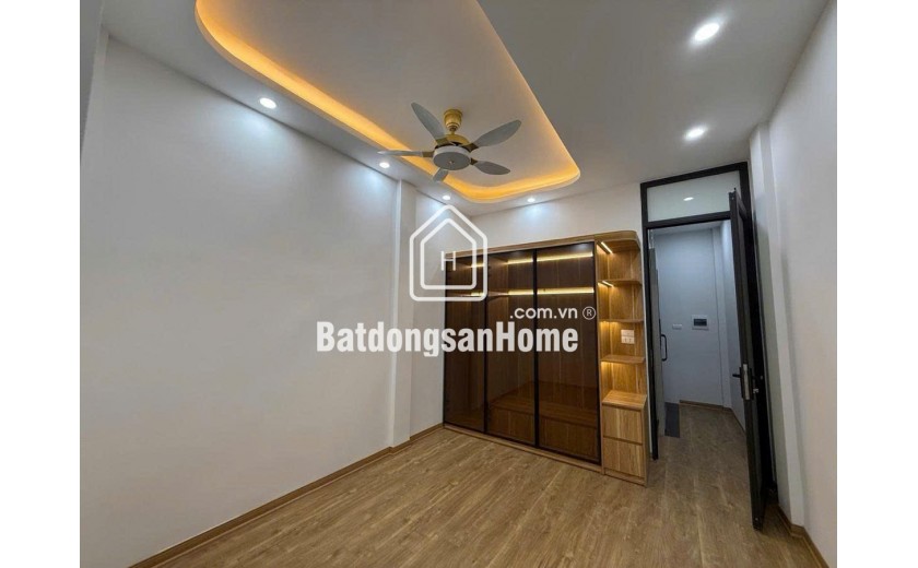 NGUYỄN PHÚC LAI - NHÀ MỚI 5 TẦNG THANG MÁY - DT 39m2 5 tầng mt 3.4m Giá 12.6 tỷ