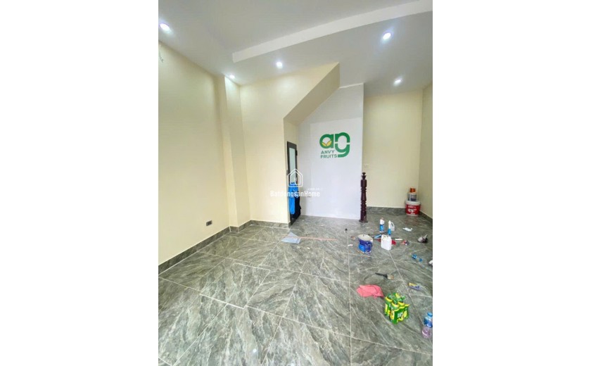 SIÊU PHẨM - Trịnh Đình Cửu – KĐT Định Công  dt 32.4m² – phân lô, vỉa hè rộng, KD đỉnh