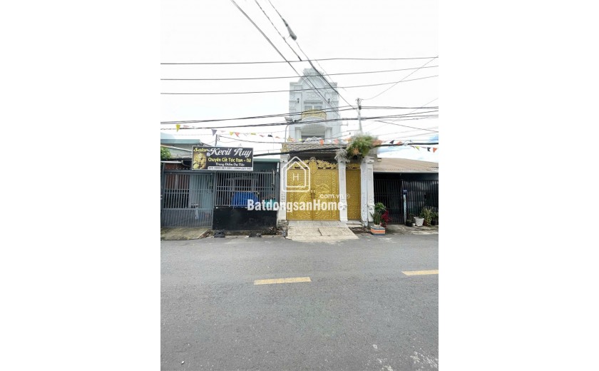 Bán gấp nhà Tân Cổ Điển mặt tiền đường Lê Thị My - Trần Văn Mười