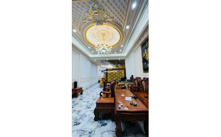 Bán gấp nhà Tân Cổ Điển mặt tiền đường Lê Thị My - Trần Văn Mười