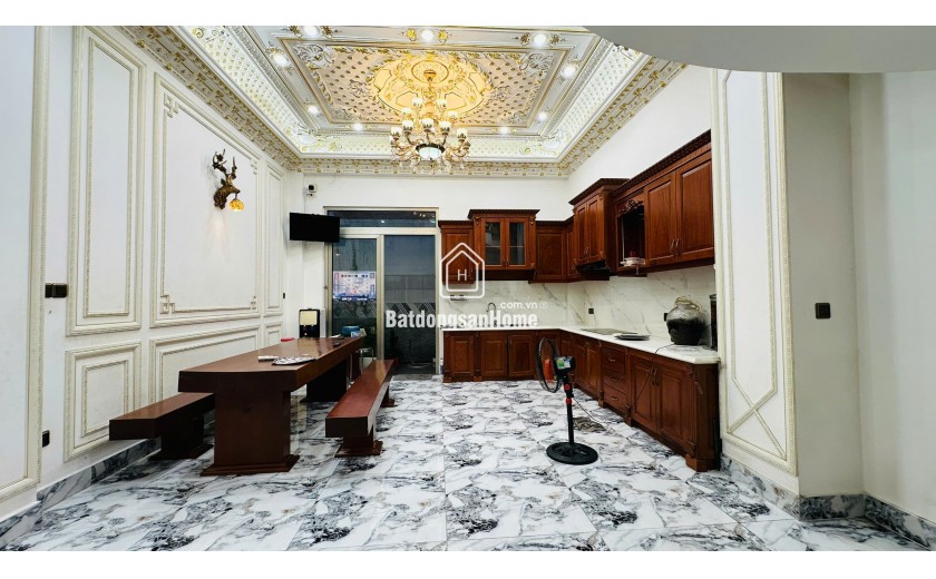 Bán gấp nhà Tân phong cách cổ điển trước mặt đường Lê Thị My - Trần Văn Mười