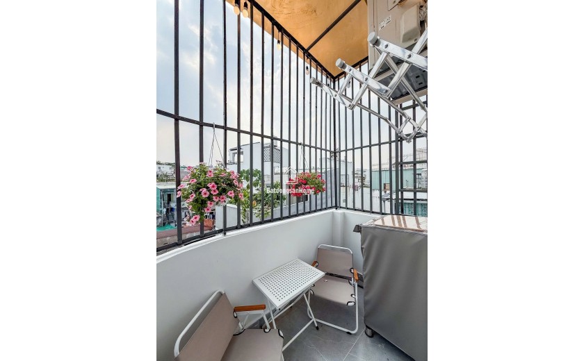 Bán nhà Quận 10, CMT8 cách 100m, 60m SD, 4 tầng 3PN nhà mới, nhỉnh3 tỷ