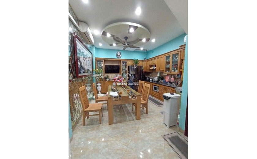 CỰ LỘC - Ô TÔ KINH DOANH NHÀ ĐẸP - NGÕ THÔNG - 53m2 6 tầng mặt tiền 4m Giá 23.5 tỷ