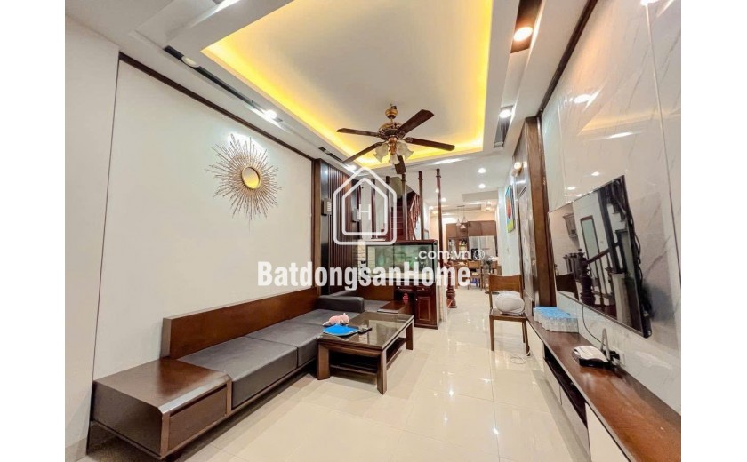 NHÀ ĐẸP NGÕ CHỢ KHÂM THIÊN - THOÁNG TRƯỚC SAU - 47m2 4 tầng mt 3.7m Giá 9.6 tỷ