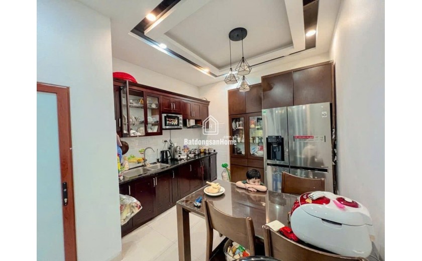 NHÀ ĐẸP NGÕ CHỢ KHÂM THIÊN - THOÁNG TRƯỚC SAU - 47m2 4 tầng mt 3.7m Giá 9.6 tỷ