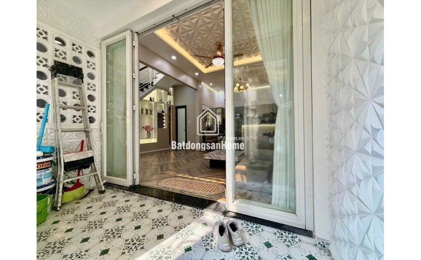 Quận 7 - Nhà đẹp ở ngay - 2 tầng - 49m2 - Trần Văn Khánh - 6.5 Tỷ