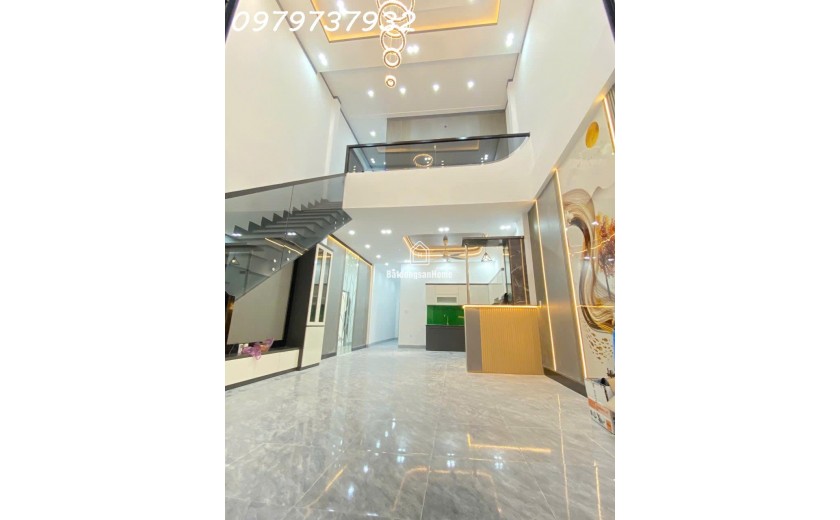 Nhà Mới Hoàn Thiện – Giáp Hóc Môn, Tp.Hcm