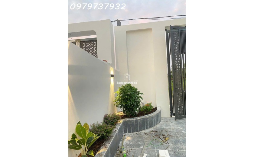 Nhà Mới Hoàn Thiện – Giáp Hóc Môn, Tp.Hcm