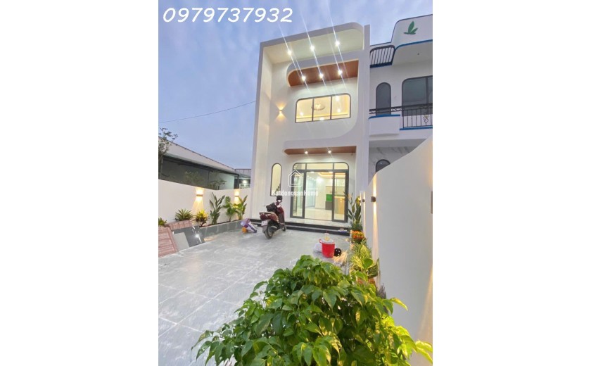 Nhà Mới Hoàn Thiện – Giáp Hóc Môn, Tp.Hcm