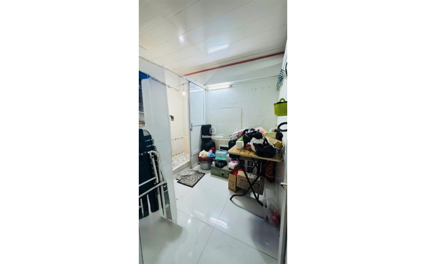 Quận 4 - 62M - 5PN - Không Quy Hạch - Hẻm Ba Gác - Nhỉnh 6 Tỷ