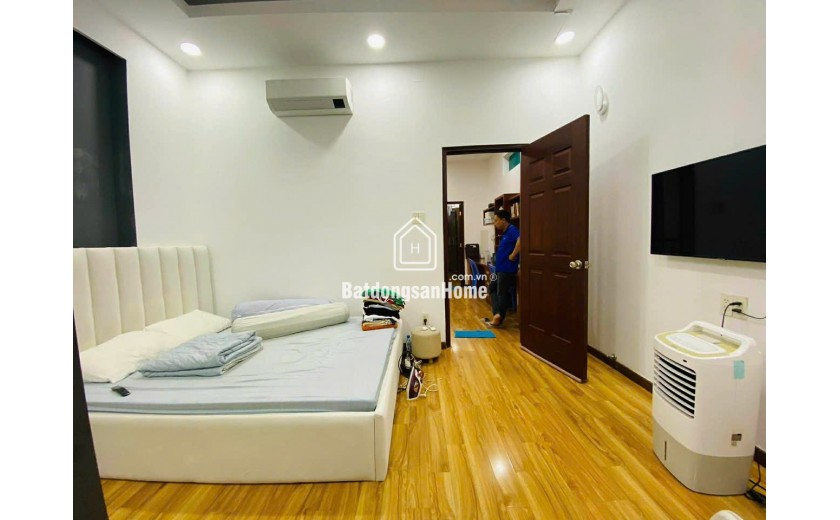 HXH quay đầu - Lâm Văn Bền - Quận 7 - 77m2 - 2 tầng - 8.55 tỷ