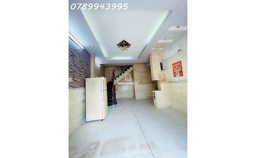 Bán nhà Tân Bình giáp Lạc Long quân, HXH kinh doanh 35m², mới, giá chỉ 4 tỷ 79