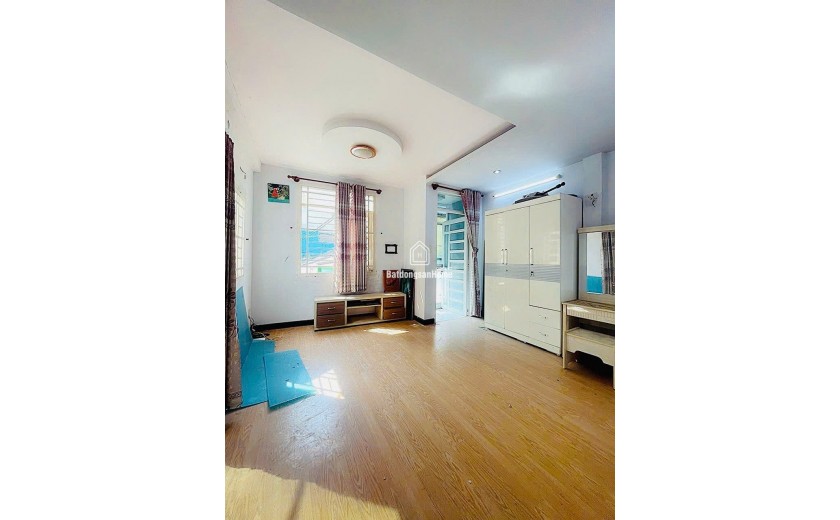 Bán nhà Tân Bình - Hẻm Xe Hơi - Tiện Ở Kinh Doanh - 35M - Nhỉnh 4 Tỷ