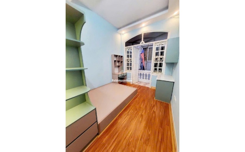 CCMN KHƯƠNG ĐÌNH GẦN HỒ – 5 TẦNG – 9 PHÒNG Dt  38m2 5 tầng mt 3m Giá 9.95 tỷ